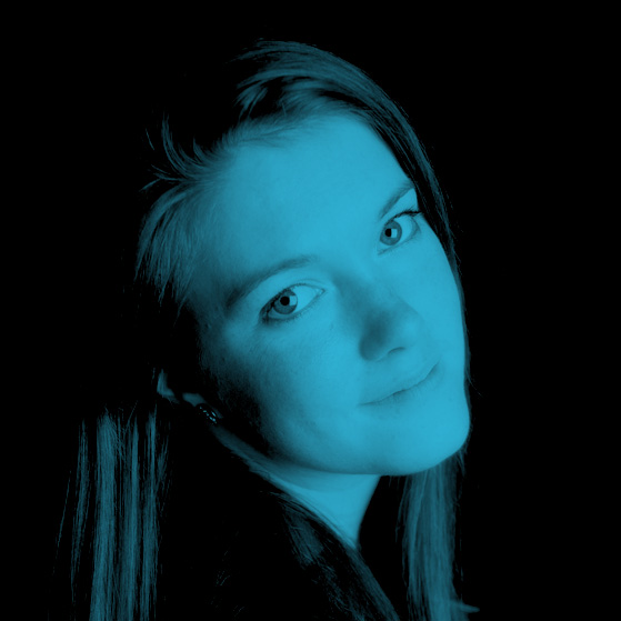 Image Description: A blue filtered photograph of Rebecca Reeds